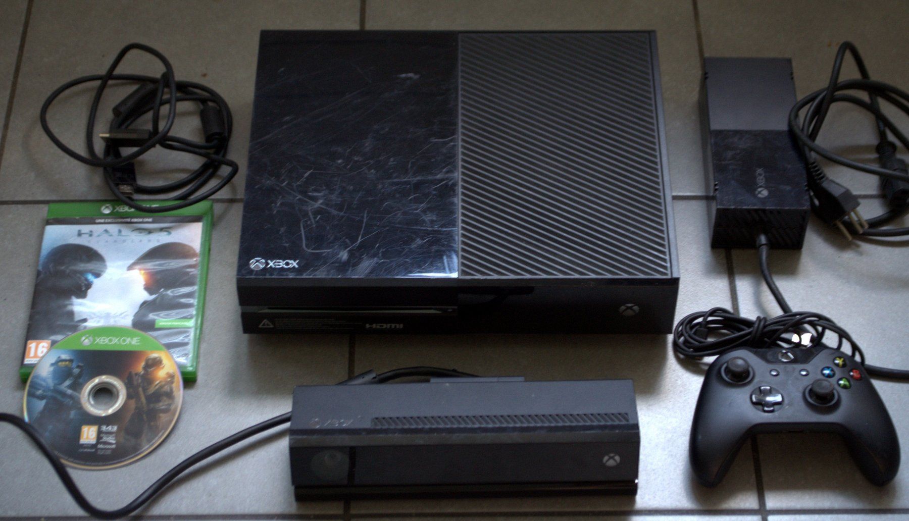 Microsoft Konsolen: Xbox One – Gebraucht aus Collonges von arashee 3