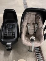 Maxi-Cosi Pebble Plus Kindersitz mit Basisstation