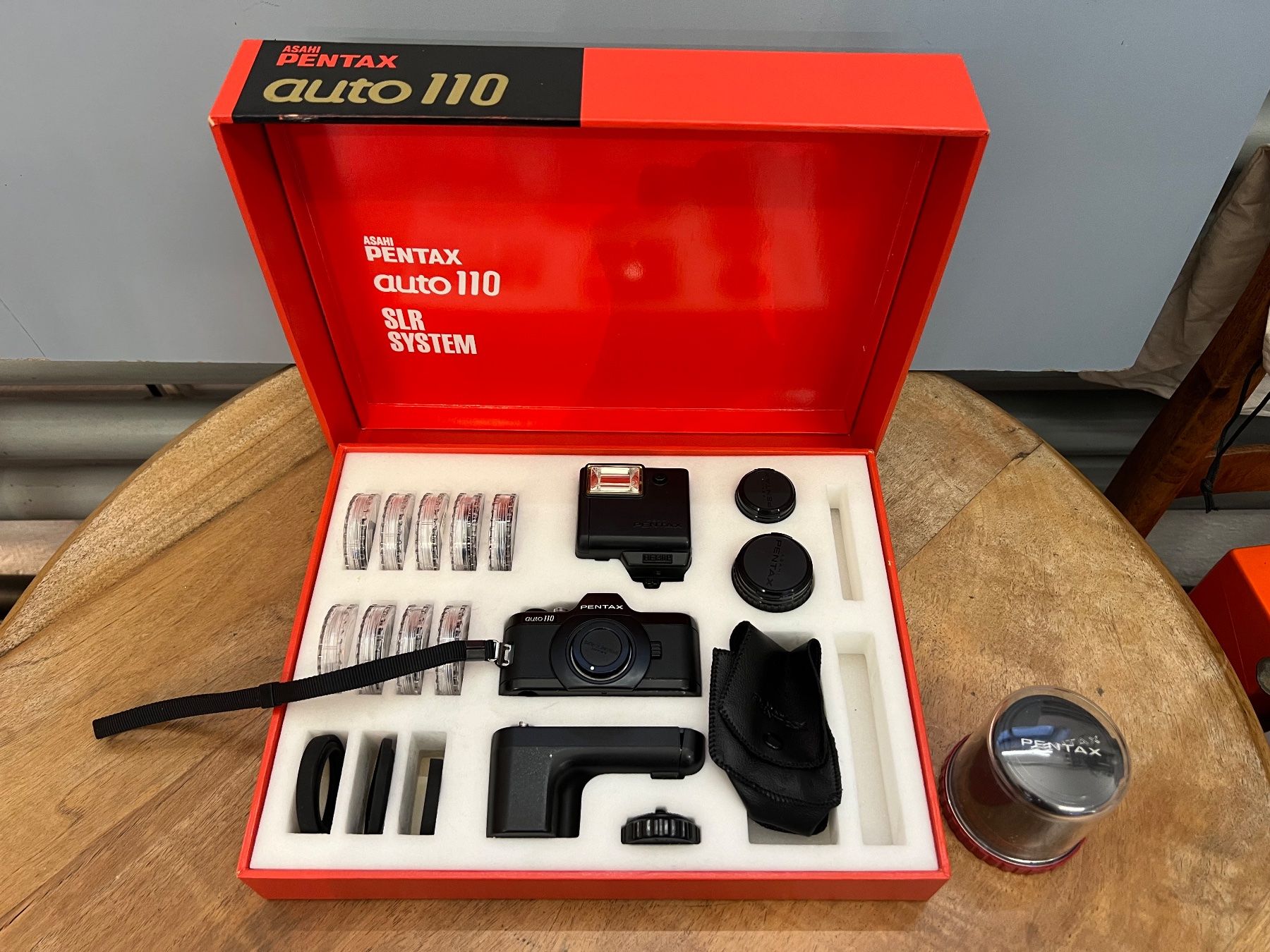 Pentax Kamera: PENTAX auto 110 SLR System + Pentax Objektiv – Gebraucht aus Otelfingen von Yossi-68