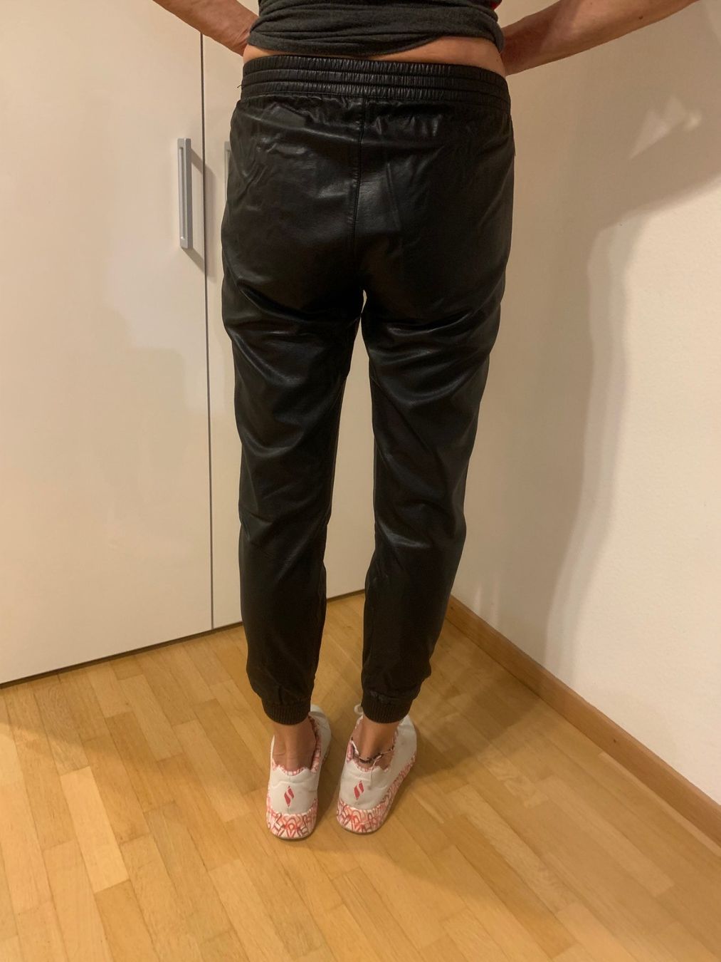 Zara Pantaloni: Damen Hose Zara – Usato da Dübendorf venduto da Platino1 1
