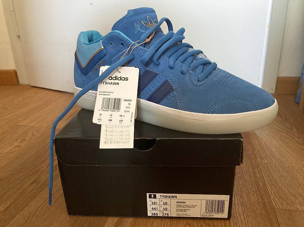 Adidas Scarpe da uomo: Adidas Grösse 44 2/3 Neu - Tyshawn – Usato da Basel venduto da spa_9df6