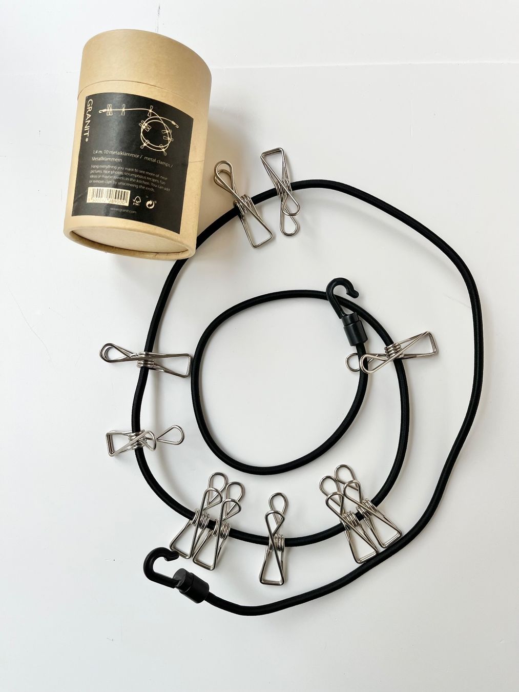 Tutte le decorazioni: Photo/Postcard elastic string with metal clips – Nuovo (secondo la descrizione) da Lucens venduto da metaD