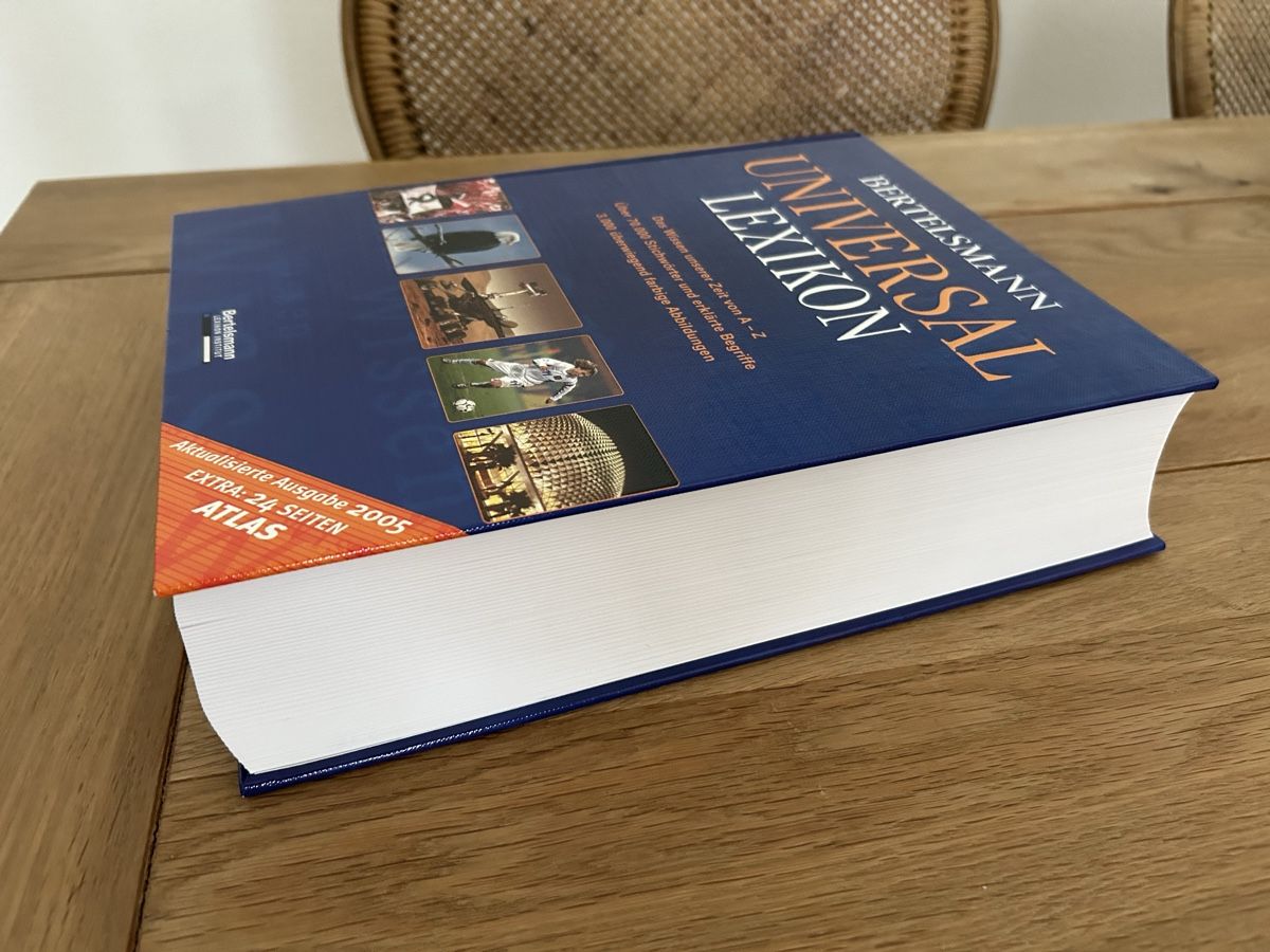 Libri: Bertelsmann Universal Lexikon A-Z mit Atlas – Usato da Bern venduto da kat_sm88 4