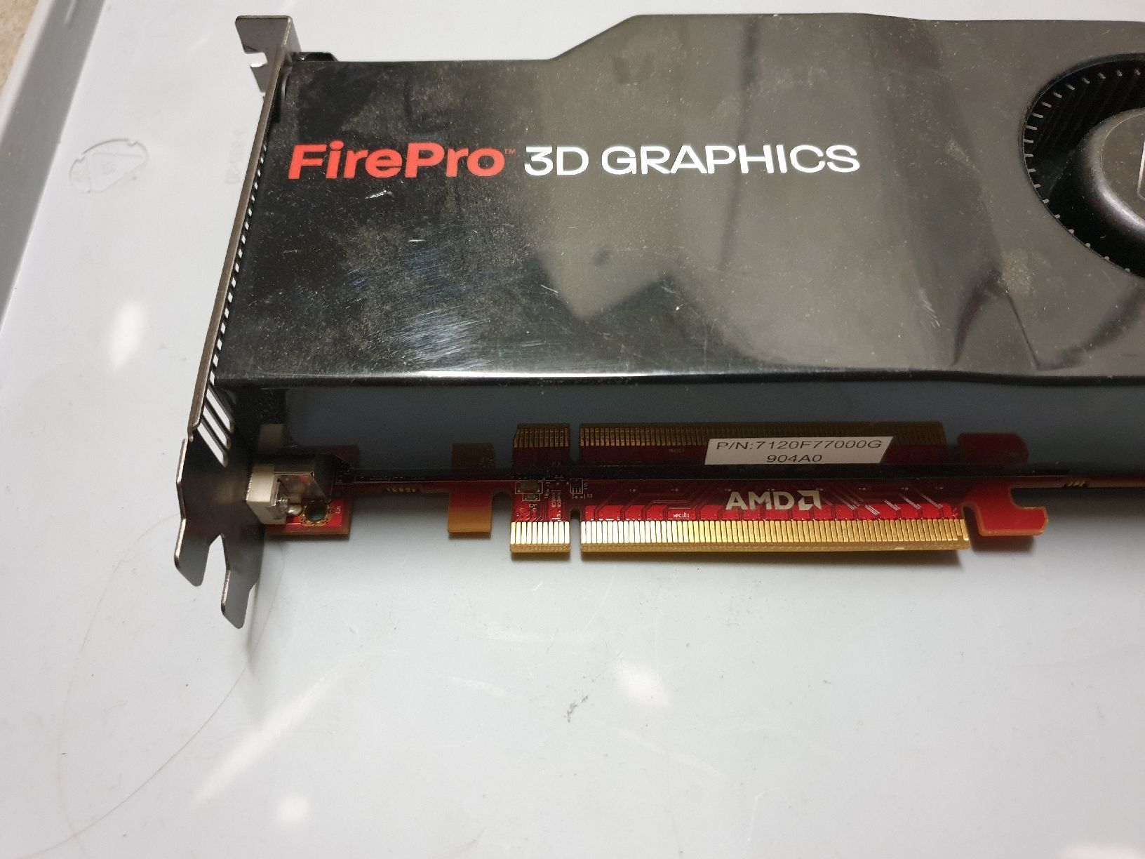 Schede grafiche: AMD FirePro V8700 1GB Grafikkarte – Difettoso da Ittigen venduto da Ziok187 1