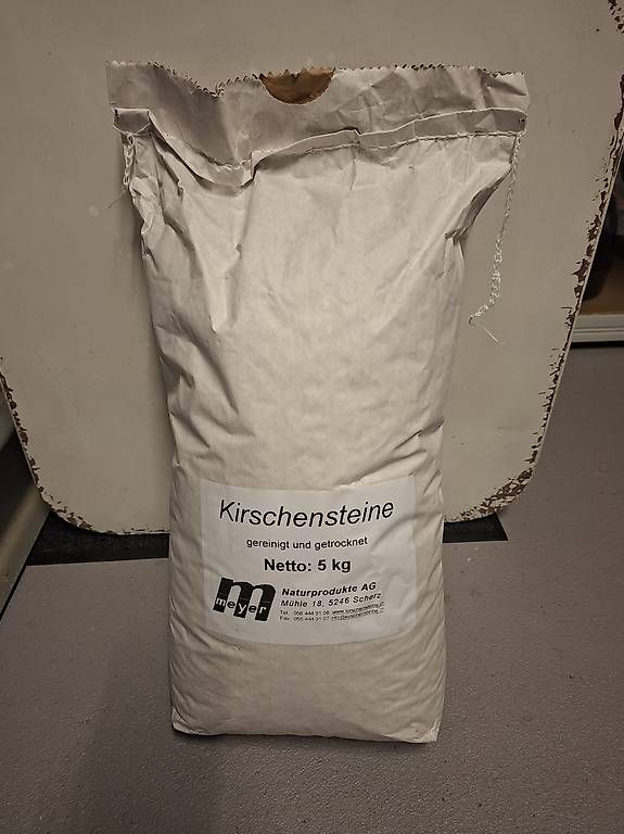 Minéraux & Lithothérapie: 5 kg Schweizer Kirschsteine – Neuf avec emballage d'origine à Zuzwil SG par Speedy88 1