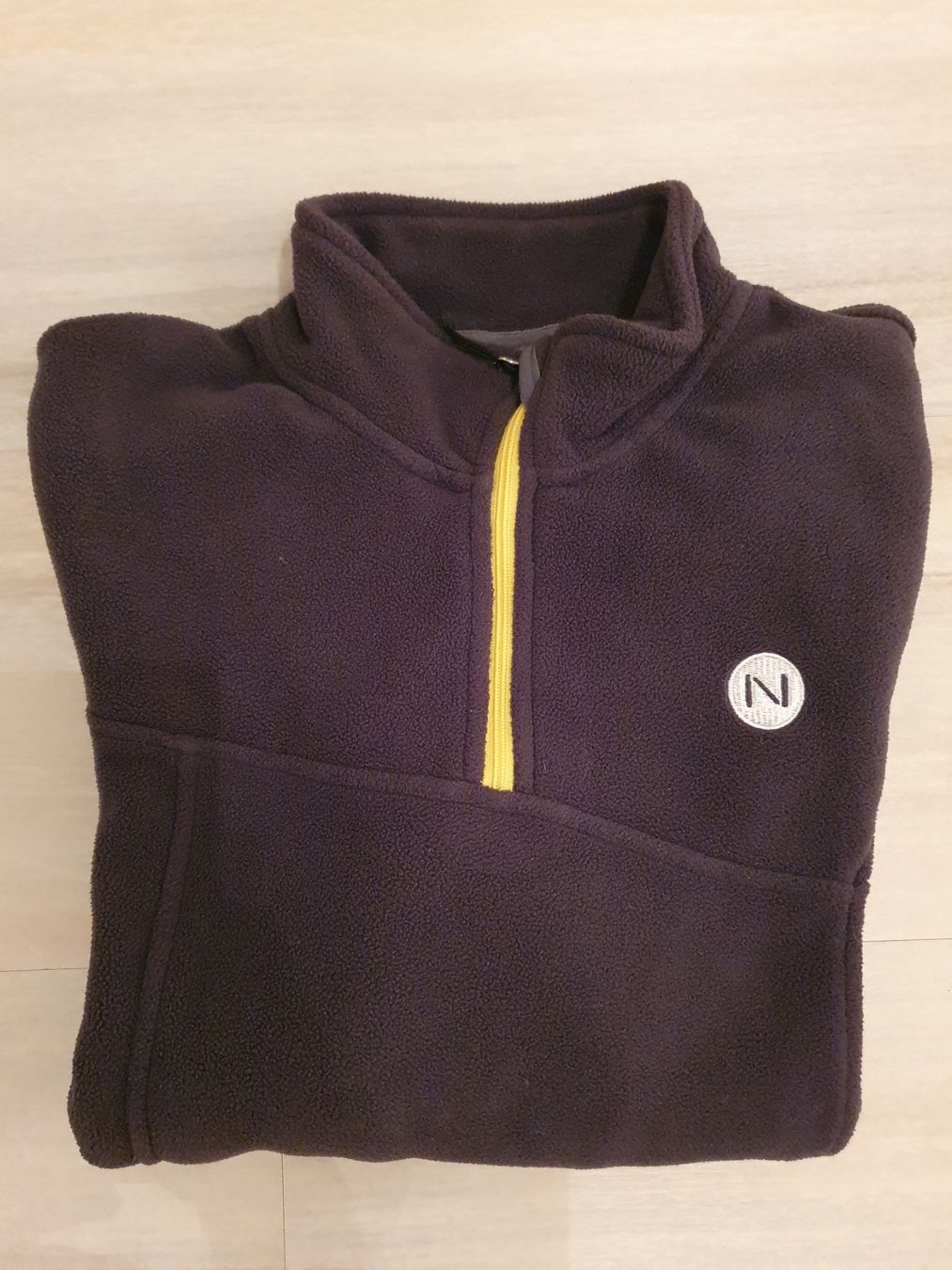 Maglioni & Felpe: Schwarzer Fleecepullover Grösse S – Usato da Weiningen ZH venduto da jet_qh2c 3