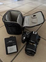Nikon D3300 mit Objektiv & Tasche