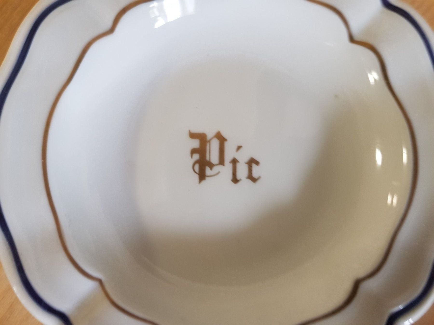 Bernardaud Piatti: Bernardaud Limoges Teller Pic Untersetzer Zitronen Ablage – Usato da Walterswil BE venduto da Lonitti