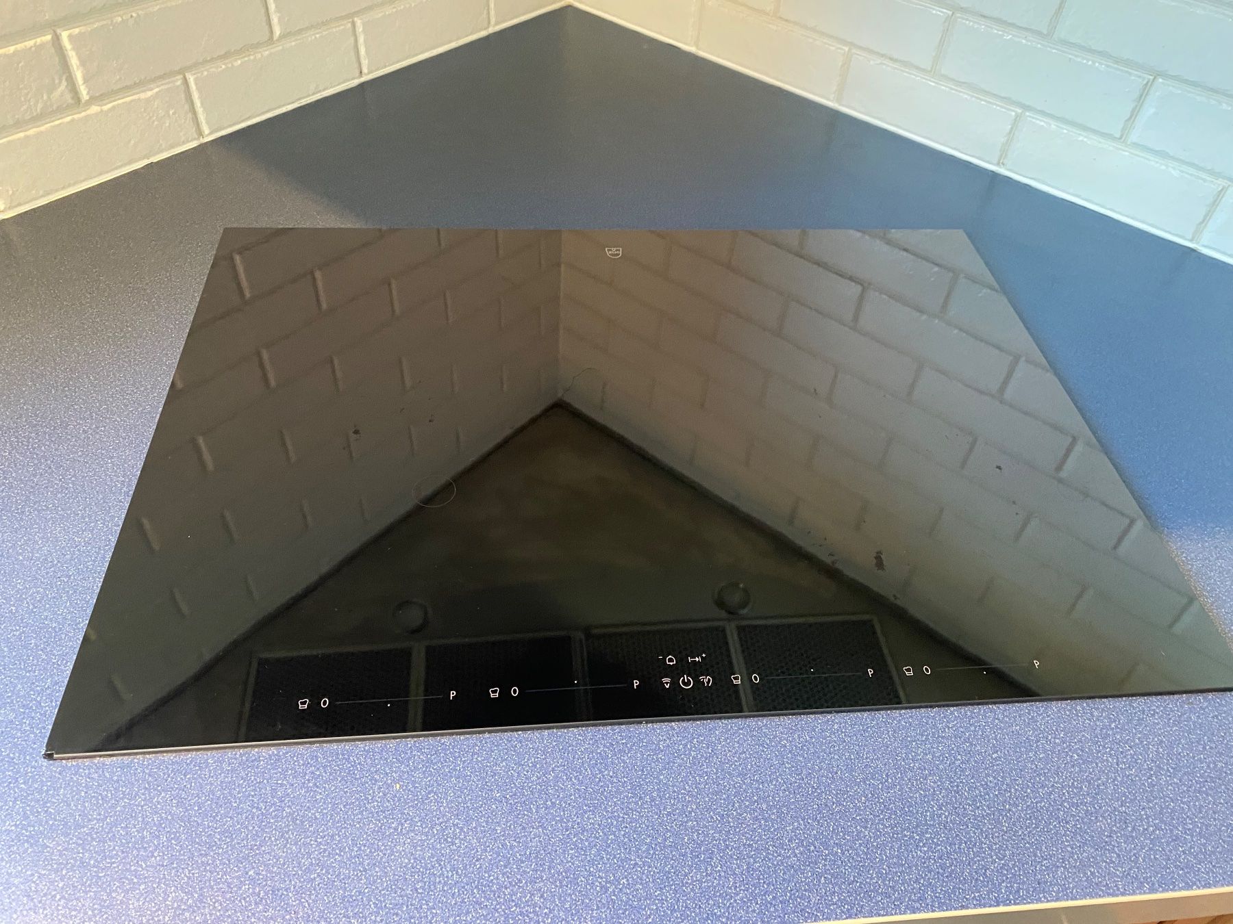V-Zug Cucine: Plan de cuisson induction VZug 70cm – Usato da Estavayer-le-Lac venduto da sch_r7cf
