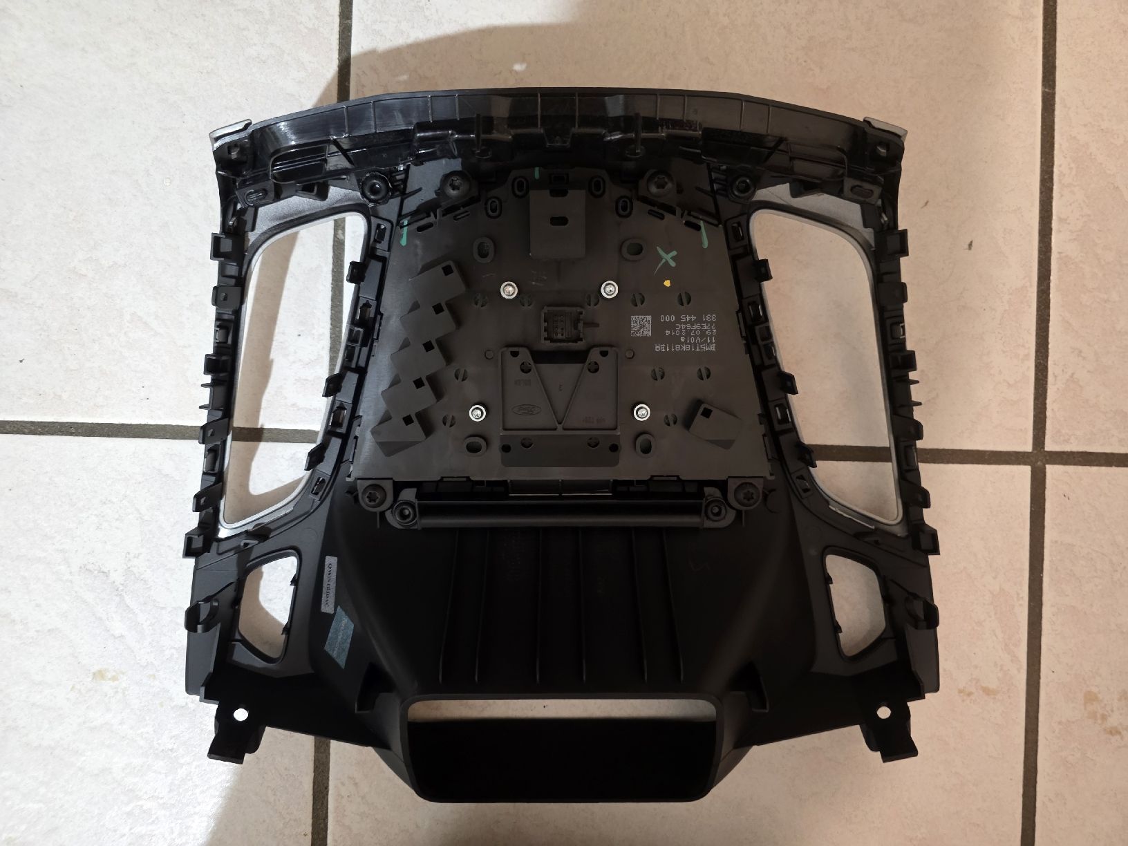 Ford Tutti pezzi di ricambio auto: Ford Focus Autoradio – Usato da Eschen venduto da XakuroX 1