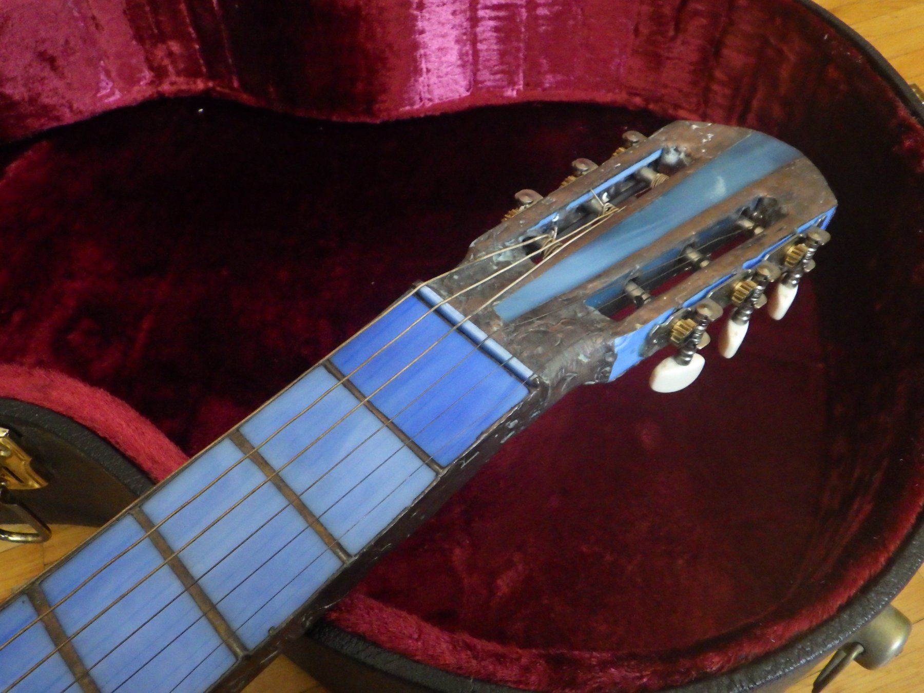 Strumenti musicali: Einzigartige Glas-Gitarre, Tiffany, 1:1 – Usato da Altstätten SG venduto da cla_c2f8 4