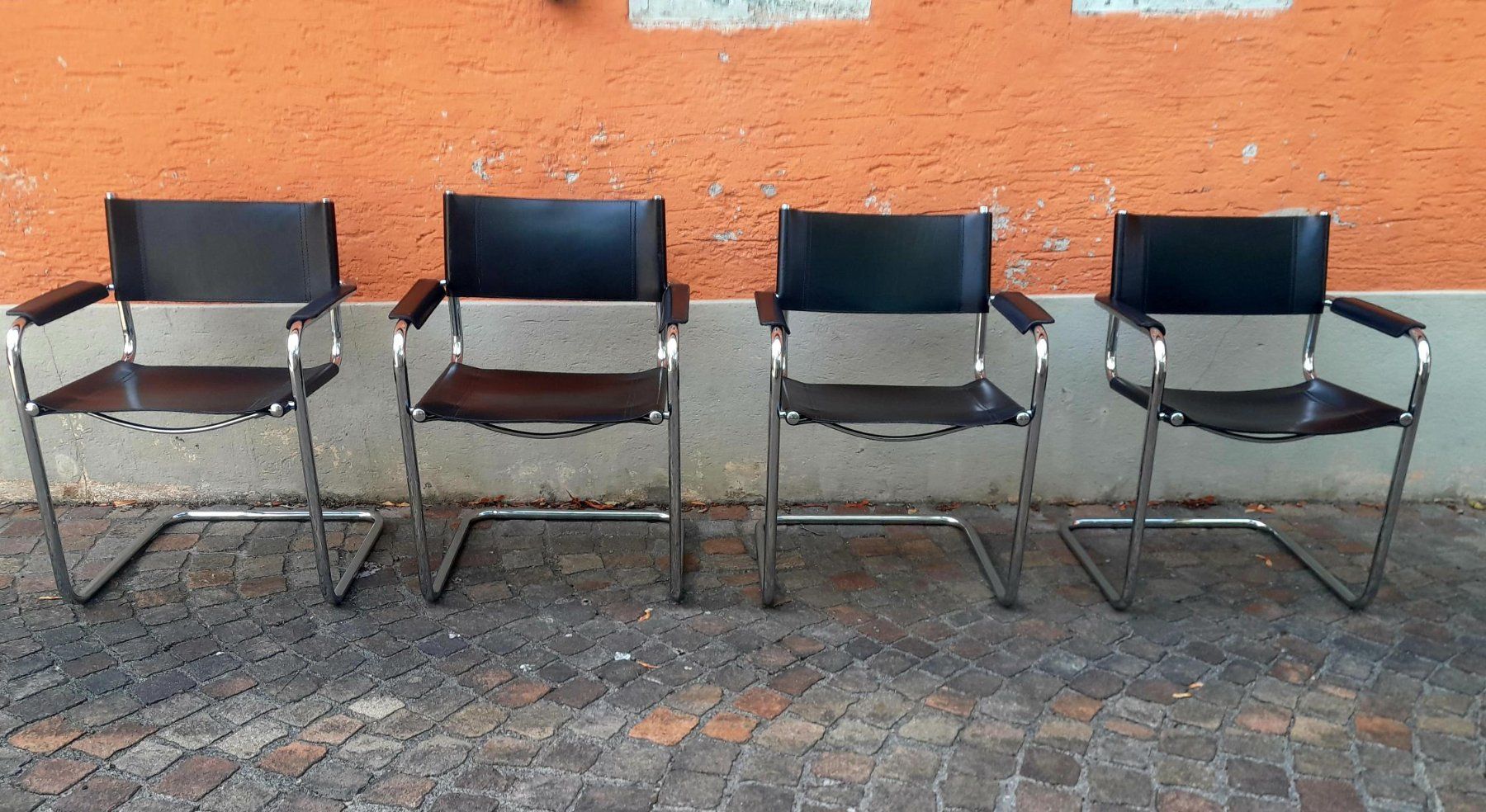 Chaises: 4 Leder Freischwinger -/ Stühle / Stuhl -  Top! – D'occasion à Männedorf par Bel-view 1