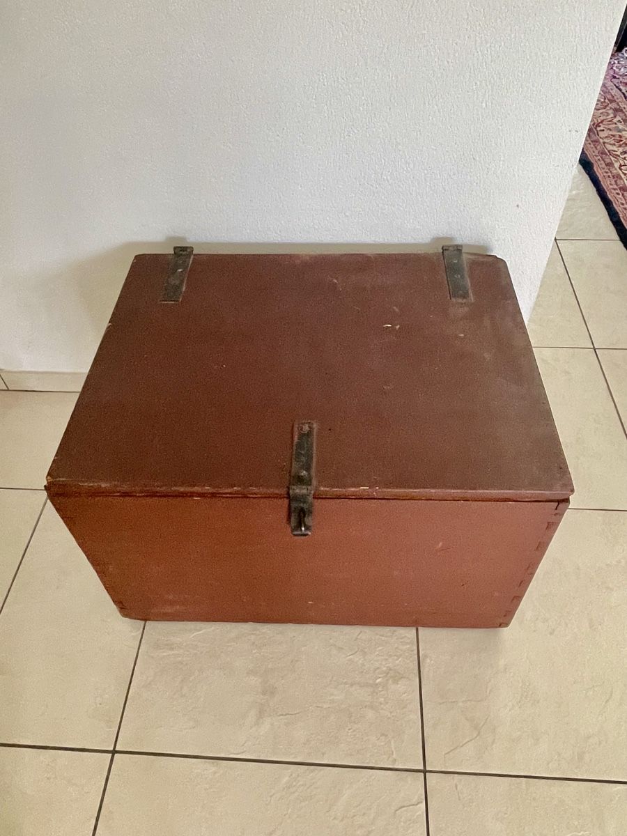 Cassapanche: Antique Holztruhe – Usato da Richterswil venduto da Prangins9 2