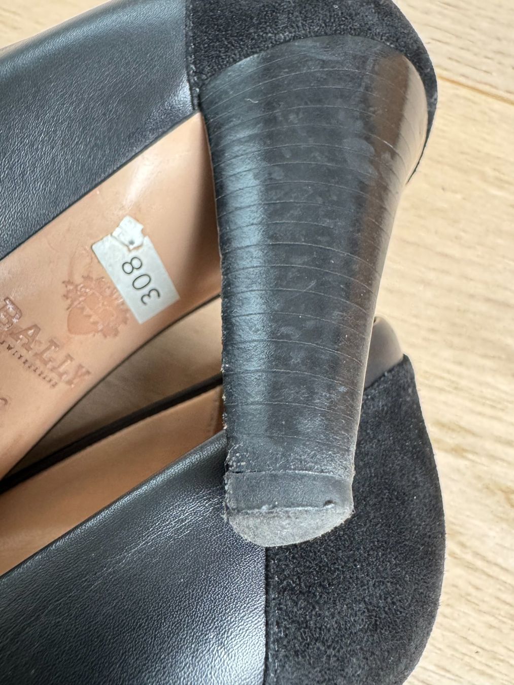 Bally Damenschuhe: BALLY  Pumps Gr. 36, schwarz echt Leder – Gebraucht aus Siebnen von Trans-Am 7