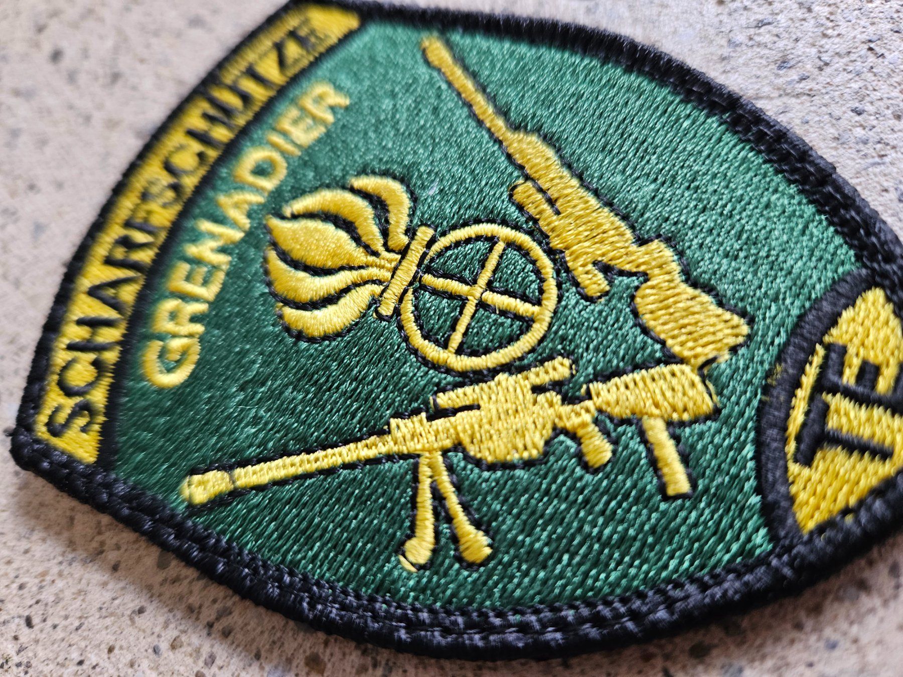 Placchette & Badge: Badge Grenadier Scharfschütze TE mit klett *** – Nuovo (secondo la descrizione) da Riedholz venduto da fr_sIruP 1