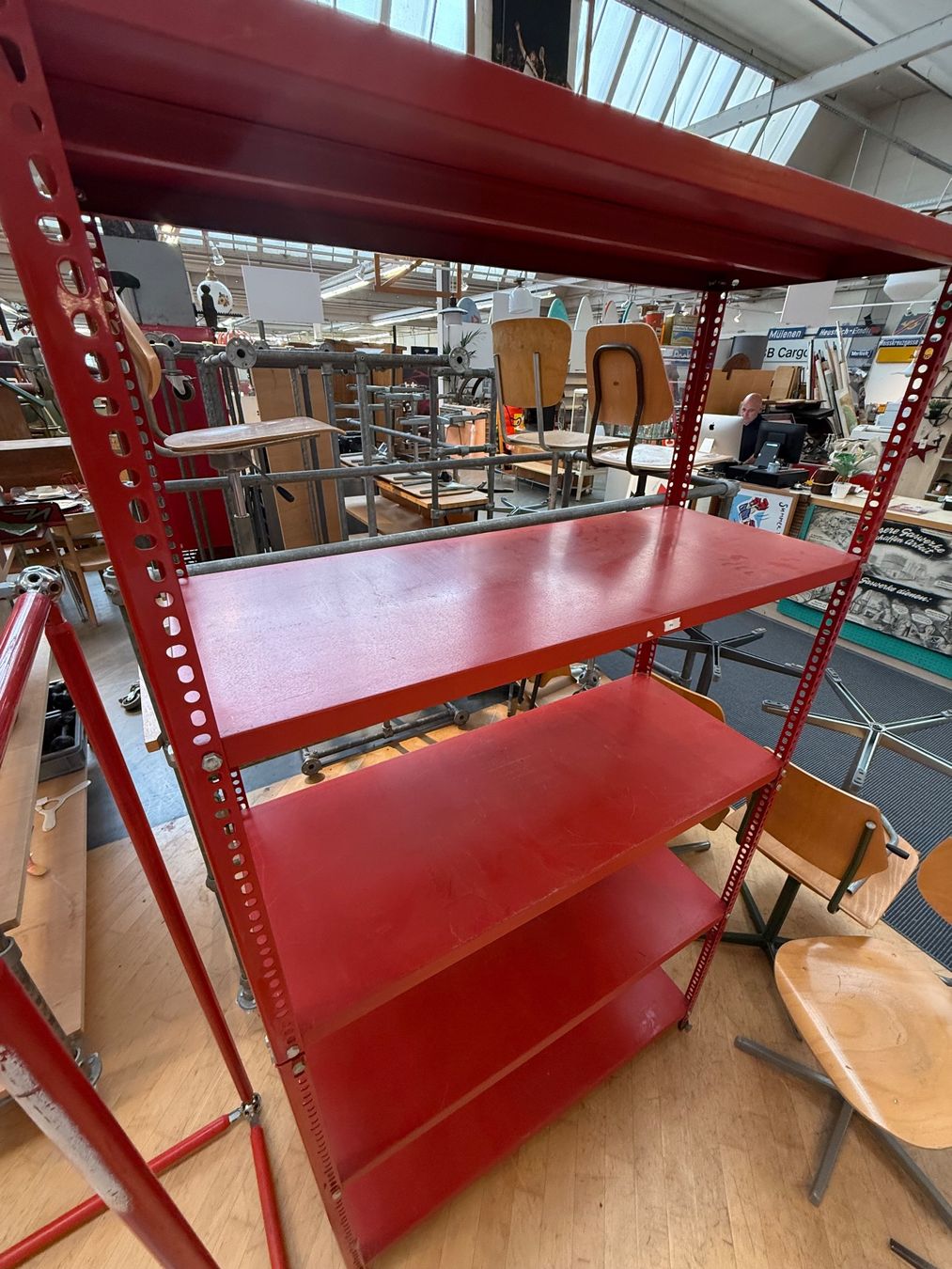 Scaffali: Industrial Metallregal Rot – Usato da Fulenbach venduto da Annie.s_Mid_Century 1