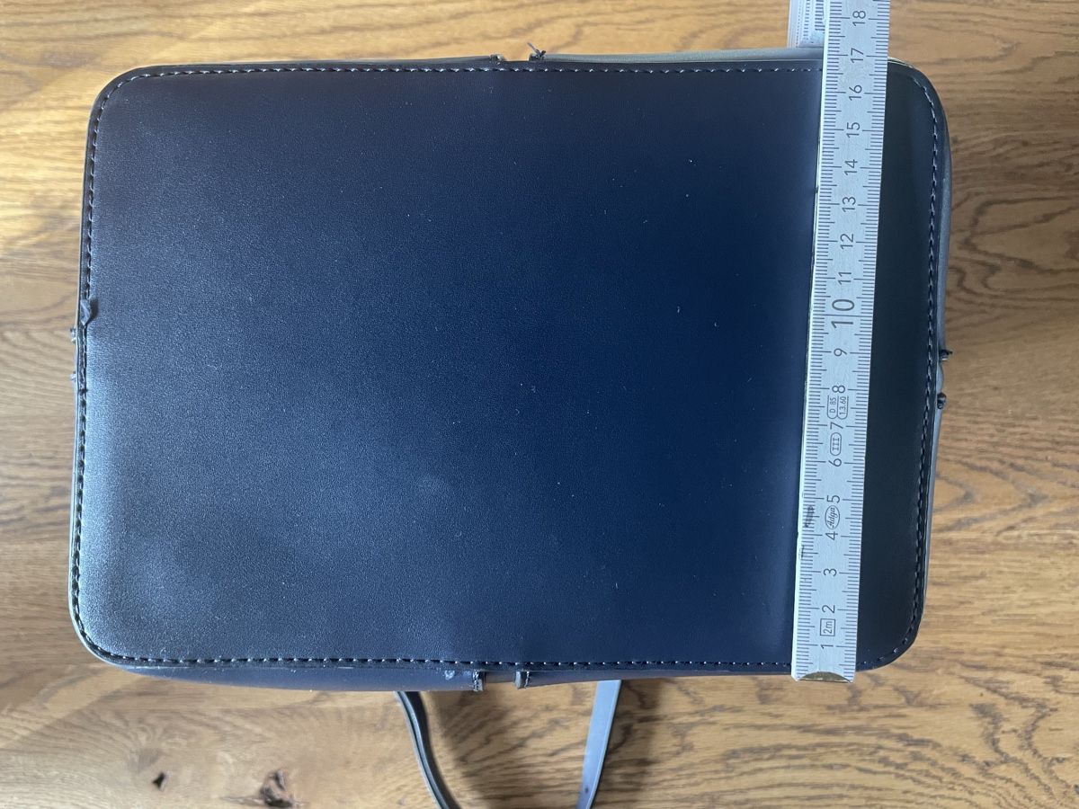 Borse da donna: Handtasche / Umhängetasche in dunkelblau – Usato da Kloten venduto da Bevandes 6