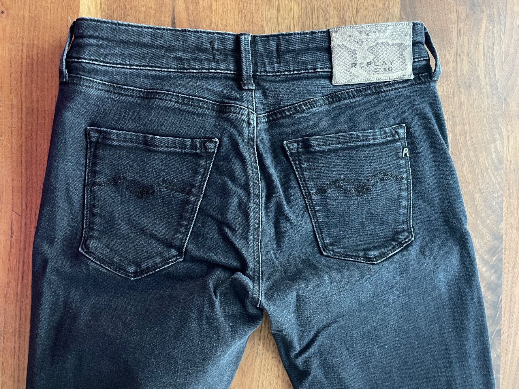 Replay Jeans: Damen Jeans Replay schwarz – Neu (gemäss Beschreibung) aus Unteriberg von fae_2gz2 3