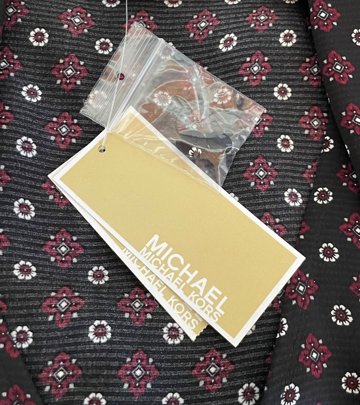Michael Kors Camicette: Camicetta in viscosa Michael Kors** NUOVA** – Nuovo (secondo la descrizione) da Castel San Pietro venduto da Moregi 6