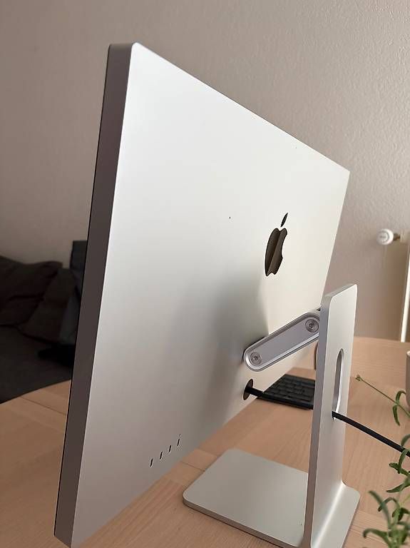 Monitor: Apple Studio Display - Standard Glas - Neigbar & Höhenverste – Usato da Ittigen venduto da jimmy_ 2