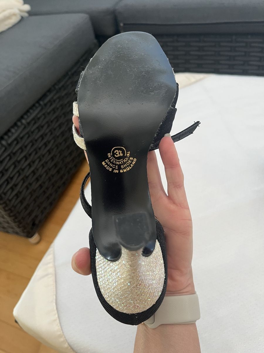 Scarpe da donna: Tanzschuhe – Usato da Bolligen venduto da candelaria 2