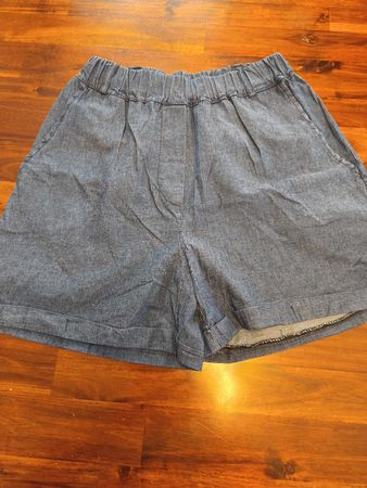 Mädchen Kurzehose, Grösse S, Blau