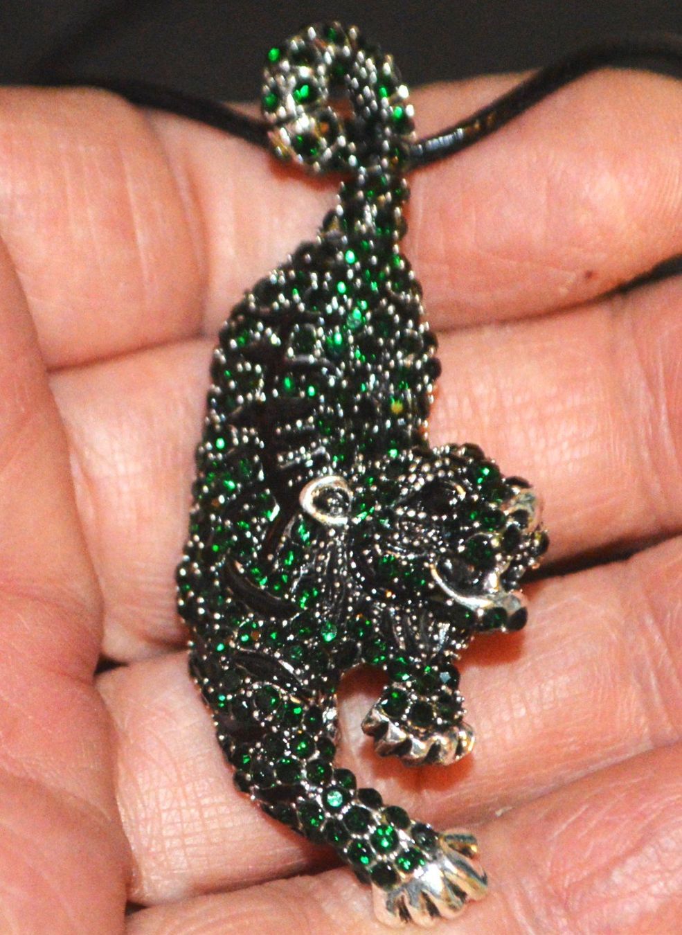 Spille & Fermagli: Brosche oder Halskette K-1424D – Tiger - Emaille & Strass Gr – Nuovo e nell'imballaggio originale da Goldiwil (Thun) venduto da han_v5b7 1