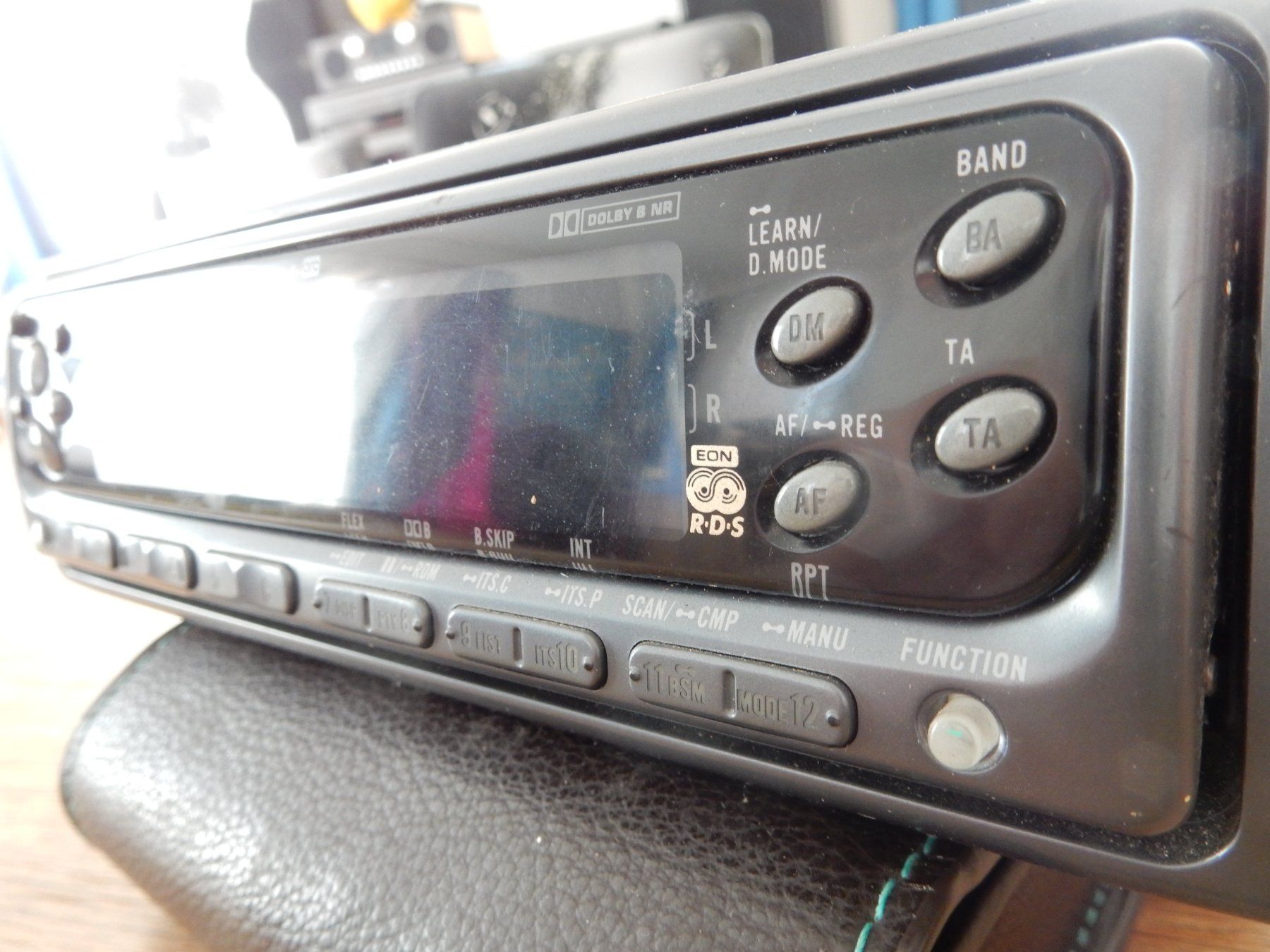 Pioneer Radio: Pioneer Autoradio – Difettoso da Balsthal venduto da Subaru11 2