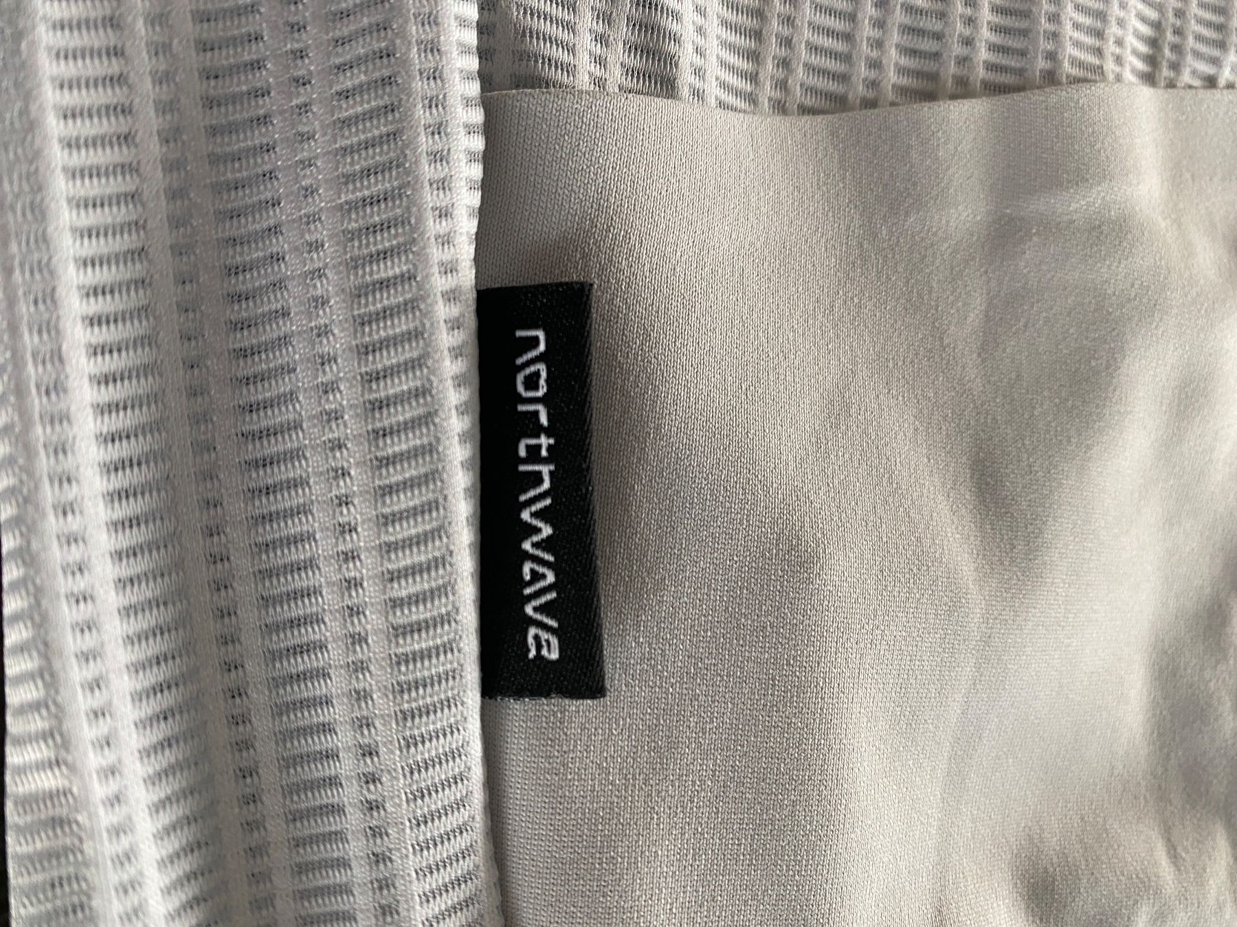 Northwave Leibchen & Hosen: Northwave - Extreme Light Jersey, Trikot, L – Neu und originalverpackt aus Meisterschwanden von Lapins2019 6