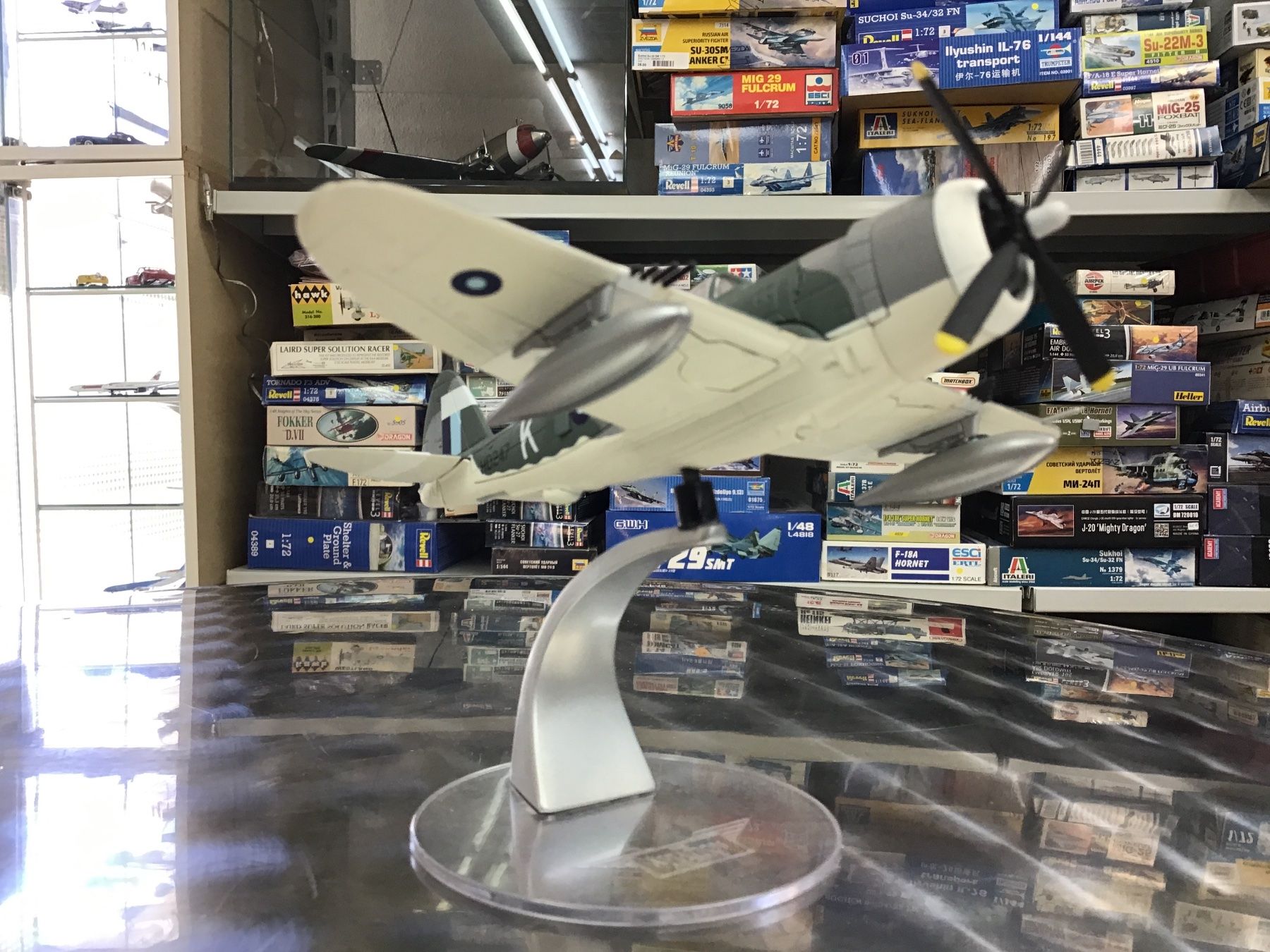 Corgi Toys Kit di modellismo & Modellini statici: Corgi AA33802 Republic P-47D Thunderbolt, 1:72, – Usato da Männedorf venduto da Modelle-aller-Art 2