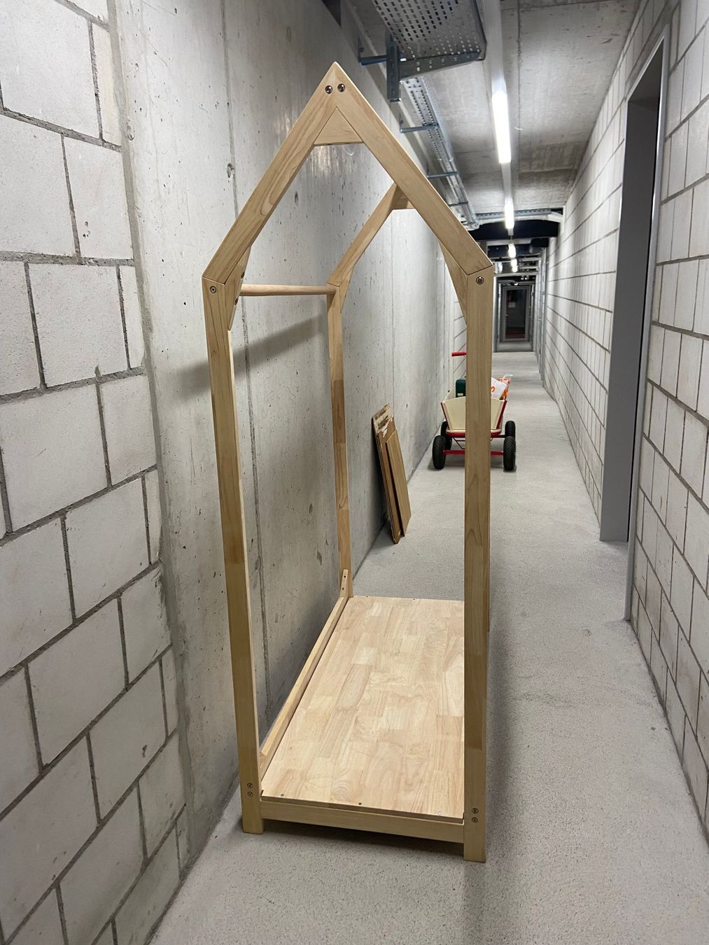 Porte manteau: Holzgarderobe – D'occasion à Allschwil par SibyLNAT1969 2