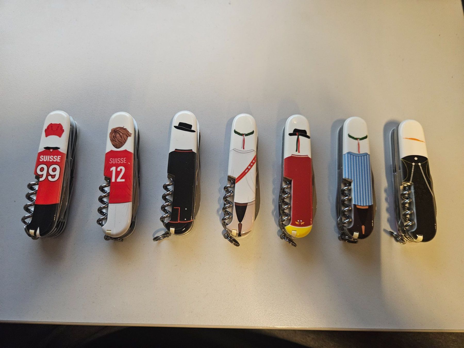 Victorinox Coltelli tascabile: Victorinox Trachten Serie 7Stk – Nuovo (secondo la descrizione) da Chur venduto da Knife_Juggler 1