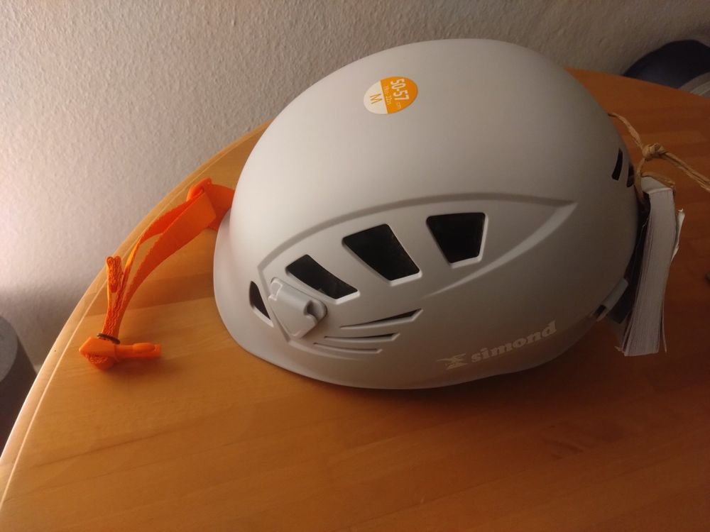 Simond Bergsteiger Helm (Neu (gemäss Beschreibung)) in Basel für CHF 1 ...
