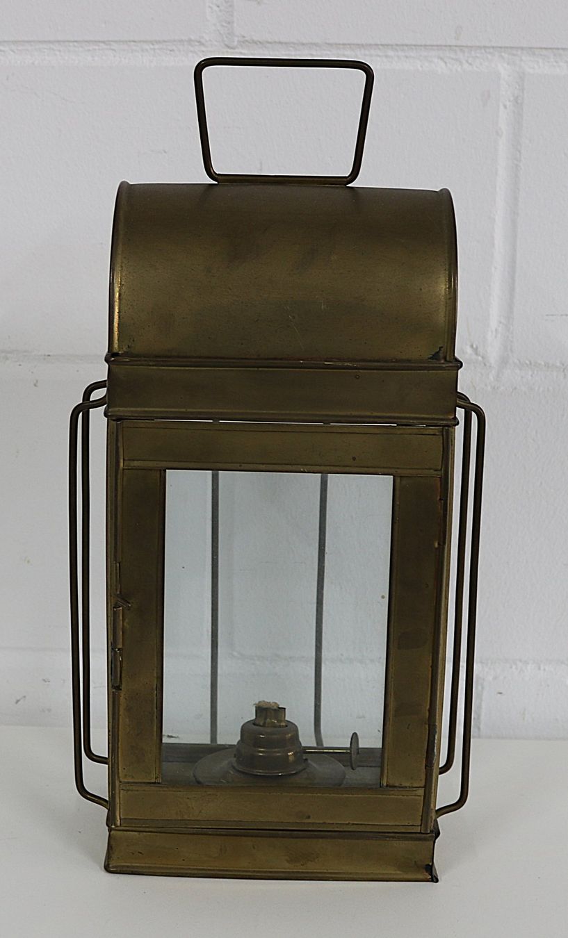 Lampes anciennes: Antike Schiffs-Laterne aus Messing – D'occasion à Volketswil par brockipfannenstil