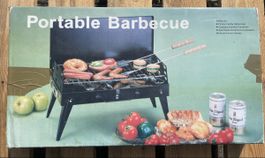 Tragbarer Grill mit Zubehör