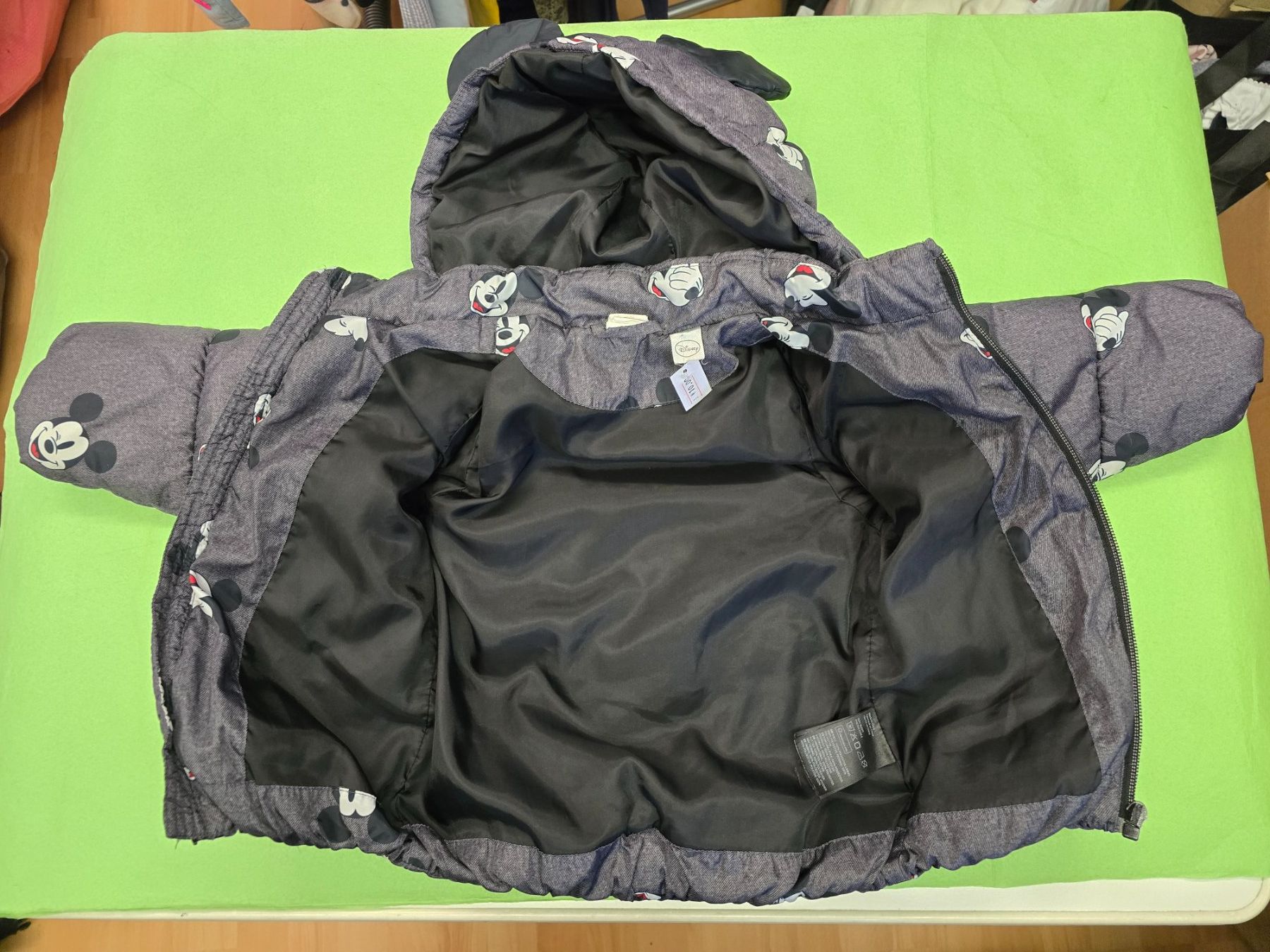 Disney Giacche: Disney Jacke Grösse 92 – Usato da Schönenwerd venduto da Chez_Mimi 2