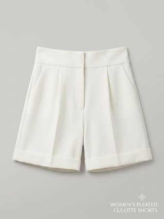 Short Escada