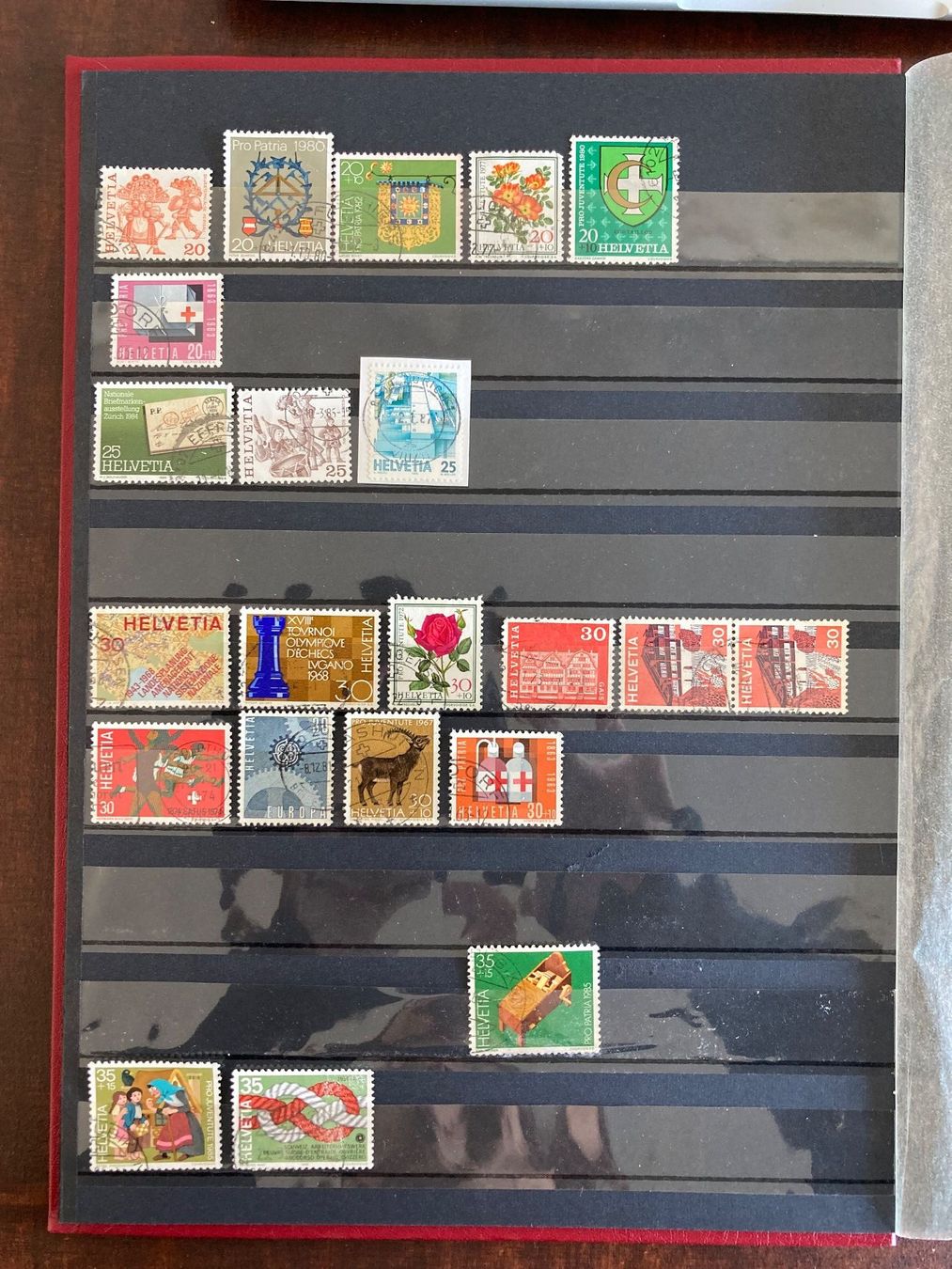 Alle Briefmarken: Briefmarkenalbum mit alten Schweizer Briefmarken – Gebraucht aus Bachenbülach von poschte22 1
