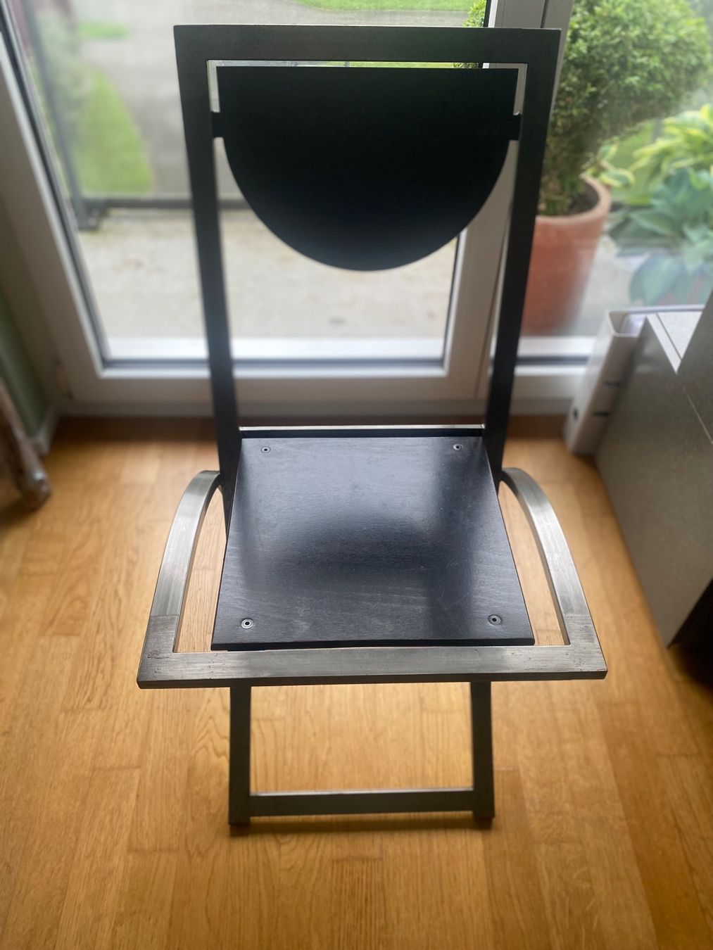 Sedie: Design Stuhl Metall / Holz – Usato da Lachen SZ venduto da JLO-Creations