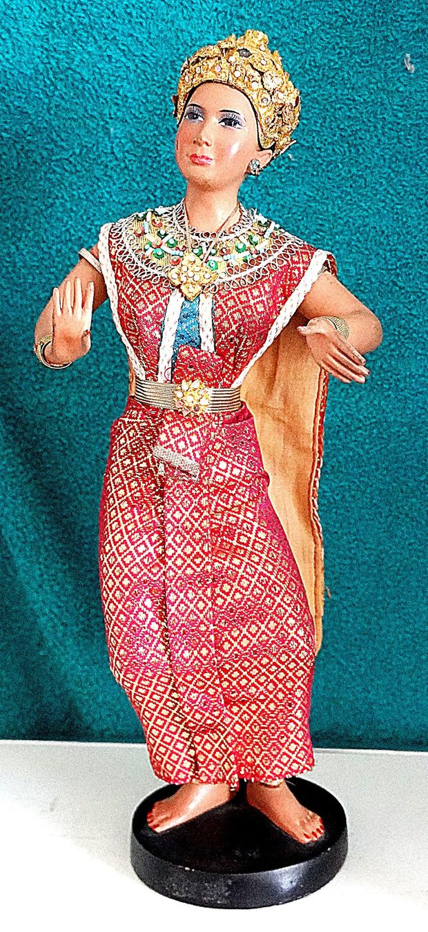 Statuette: Tänzerin Indonesiche Tänzerin – Usato da Baar venduto da 2cvbaar 5