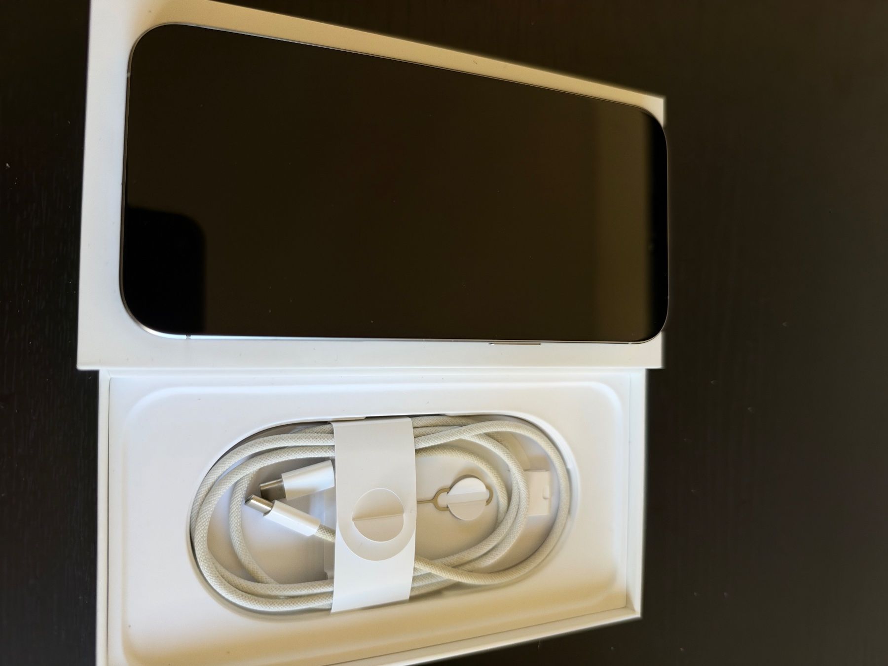 Apple Portables: iPhone 16 Pro Max 256Gb Blanc – D'occasion à Vevey par Bry_dvz6 2