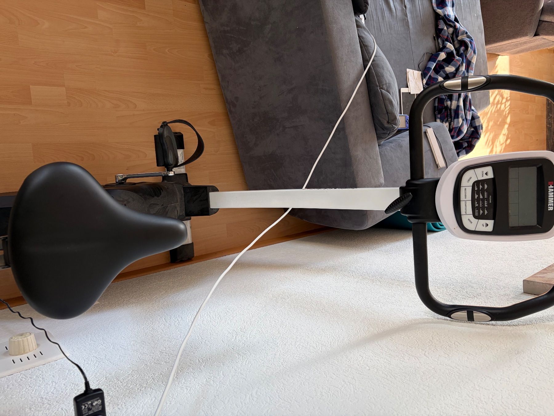 Hometrainer: Vélo d’appartement – Gebraucht aus Geneveys-Coffrane von hum_5jsd 1