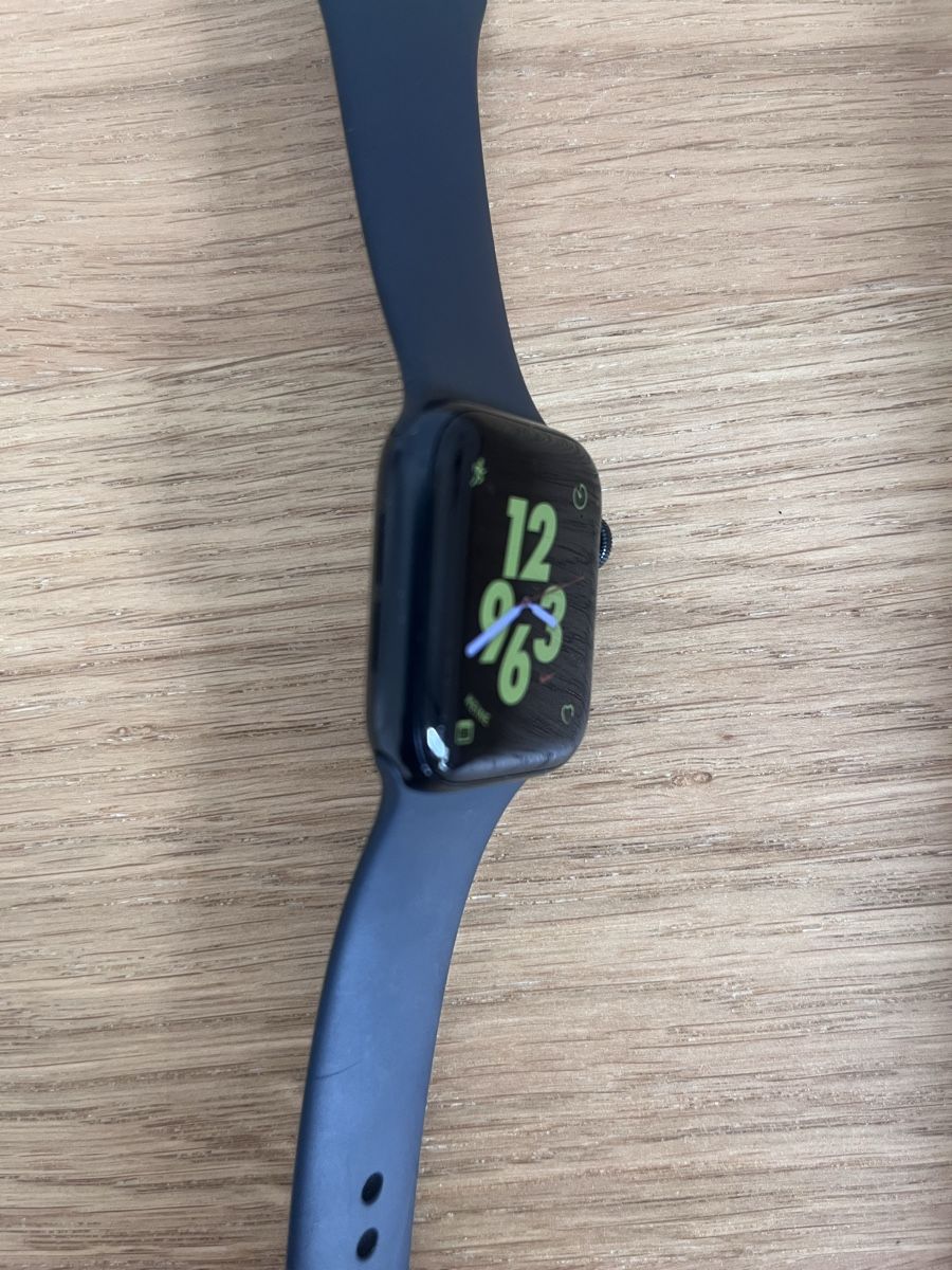 Apple Smartwatch: Apple Watch SE 2 – D'occasion à Ebnat-Kappel par eloknet3 1