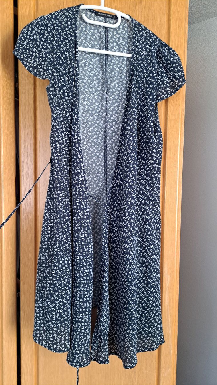 Vestiti: blaues Blumen-Wickelkleid – Usato da Horw venduto da tan_5chx