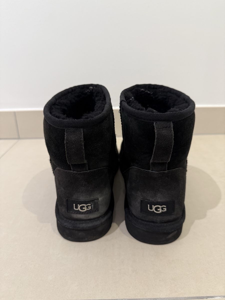 Ugg Scarpe da uomo: UGG boots - size 43 – Usato da Crans VD venduto da jas_9g82 2