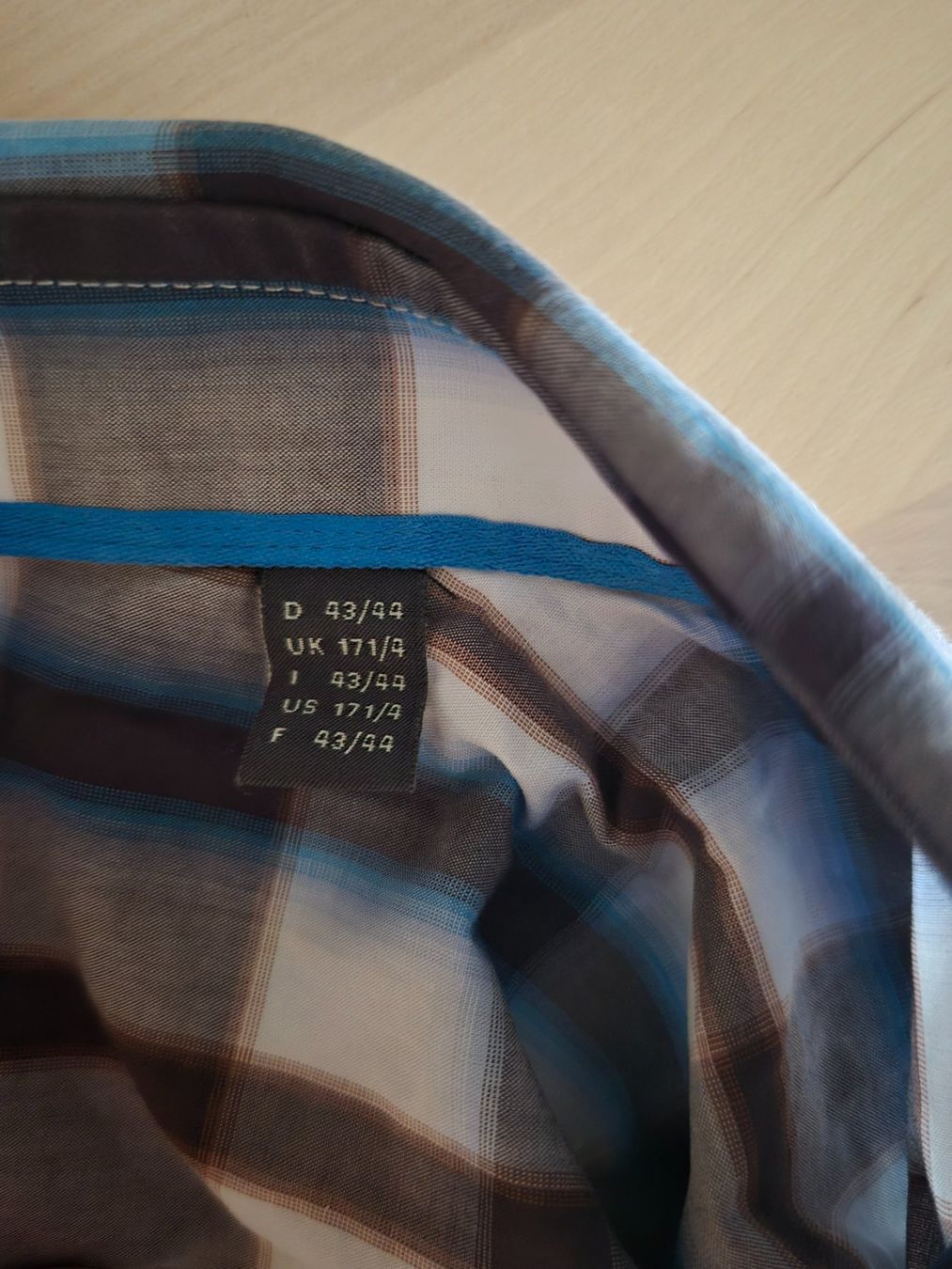 Esprit Camicie: Esprit Hemd – Usato da Trogen venduto da Monk3yWear 2