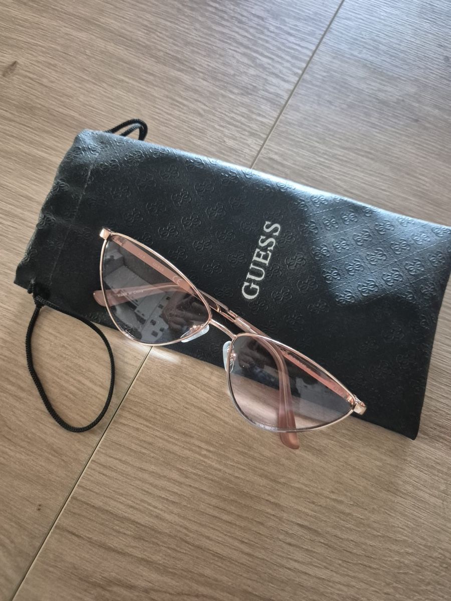 Guess Brillen & Gläser: Guess Modebrille – Gebraucht aus Einsiedeln von sandramon