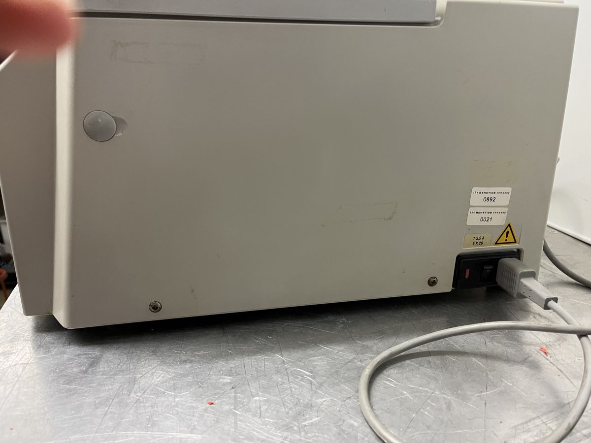 Eppendorf Tutte le macchine: Eppendorf Centrifuge 5415 R – Usato da Spreitenbach venduto da bra_rh7n 4