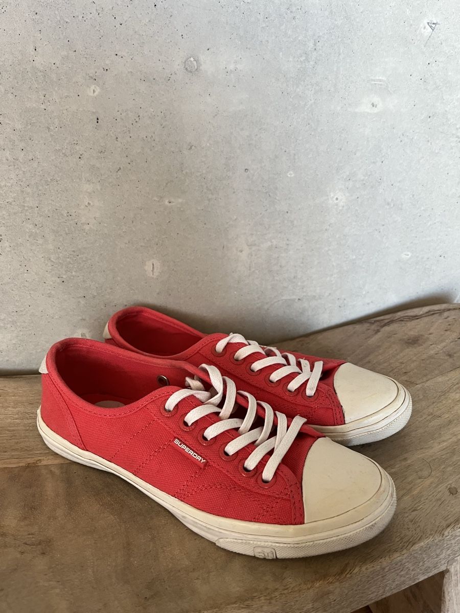 Scarpe da donna: Superdry Sneaker, Gr. 37, gebraucht. – Usato da Emmenbrücke venduto da Anna01014