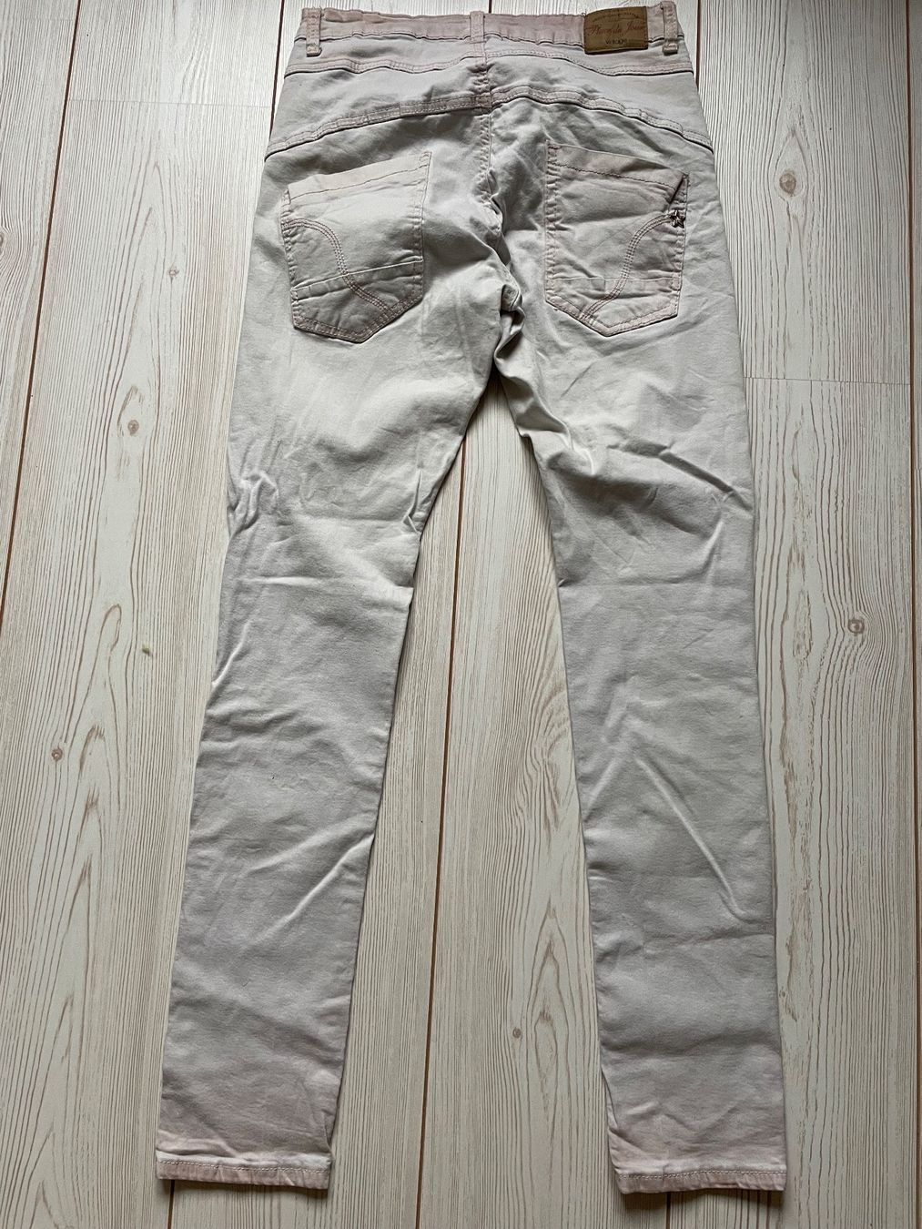 Jeans: hell rosa Jeans Hosen, Gr. 36 – Usato da Zuchwil venduto da mrjingles80 2